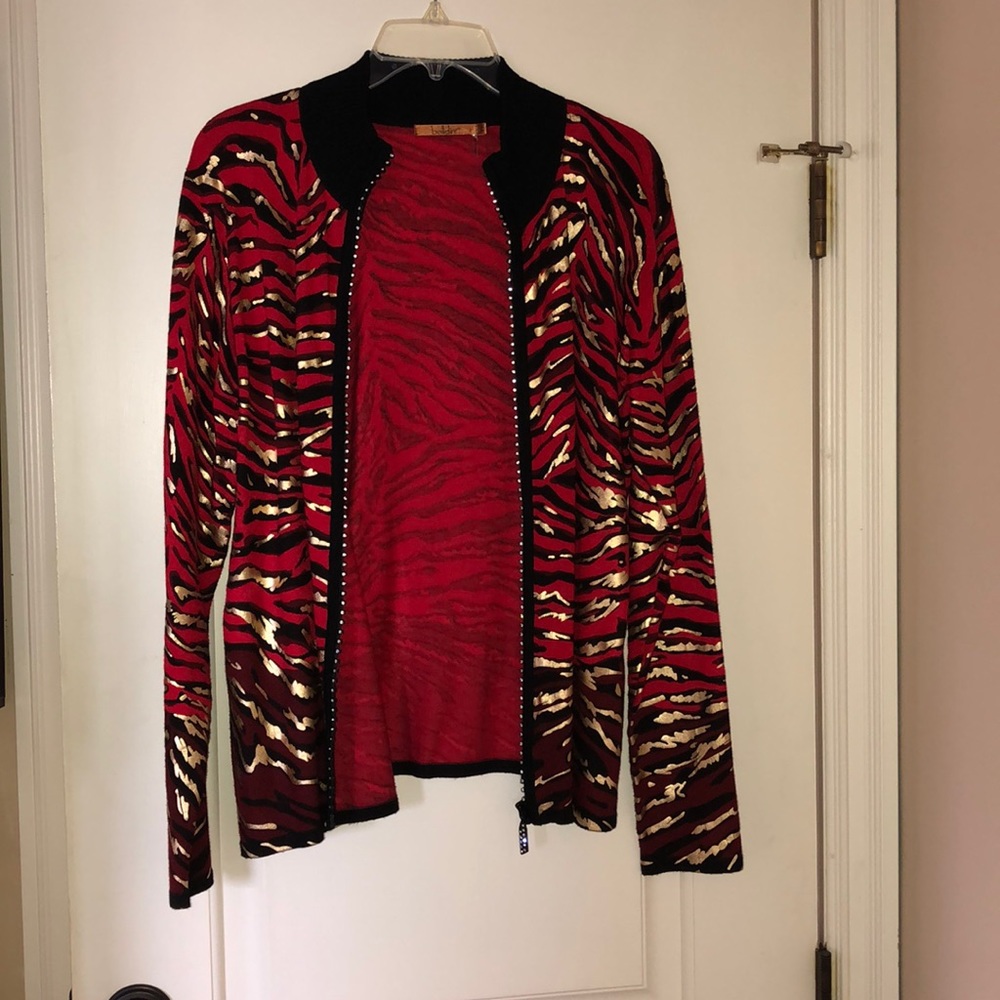 Woman’s 2 piece sweater set large